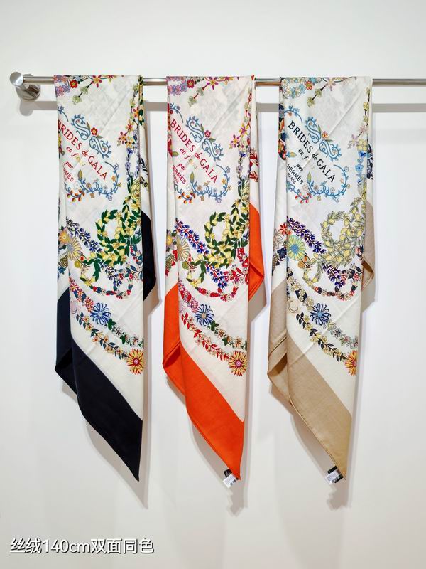 Hermes scarf 140X140cm 70%羊绒30%真丝 E081927